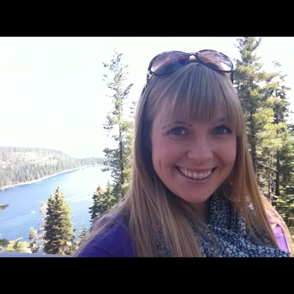 Meet your Posher, Hayley - Picture 1 of 1